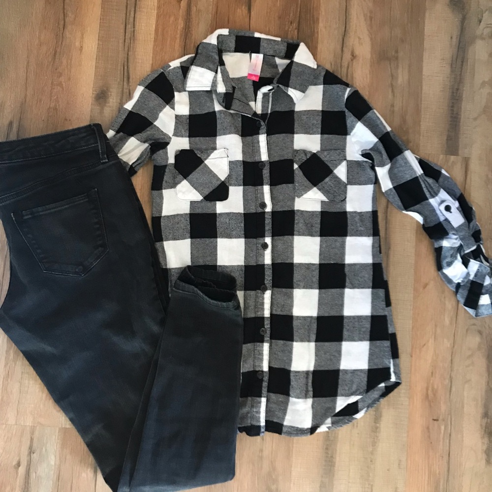 Long Sleeve | Button Down | Size Medium